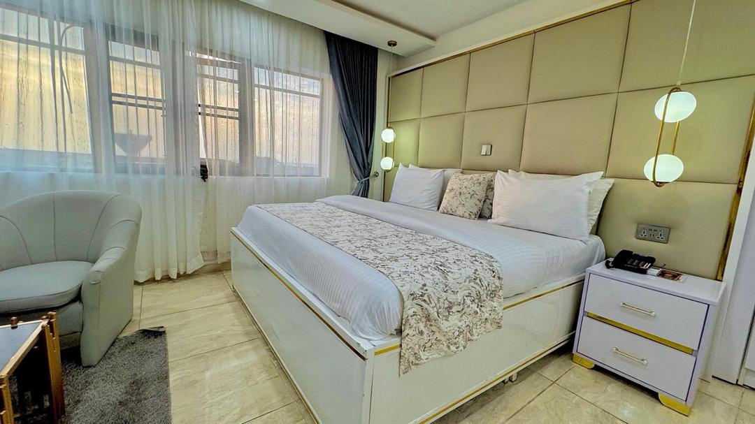 Penthouse Single